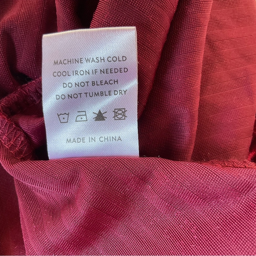 Baltic Born Ribbed Velvet Jada Wrap Dress in Mulberry Size M - Picture 9 of 9